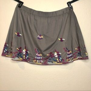 Fossil - Embroidered Grey Skirt with Inner Lining Sz. Large